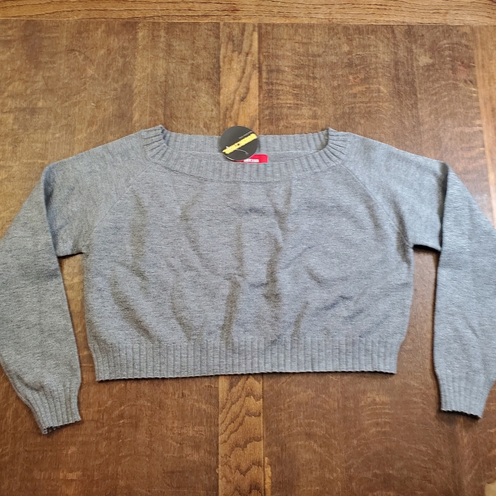 NWT | NET.153 crop grey pullover sweater, scoop neck, ribbed wrists neck & hem